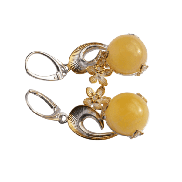 amber-swirl-soft-yellow-earrings-5