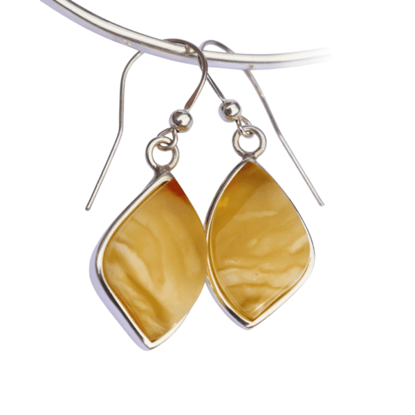 butterscotch-amber-teardrop-earring-2