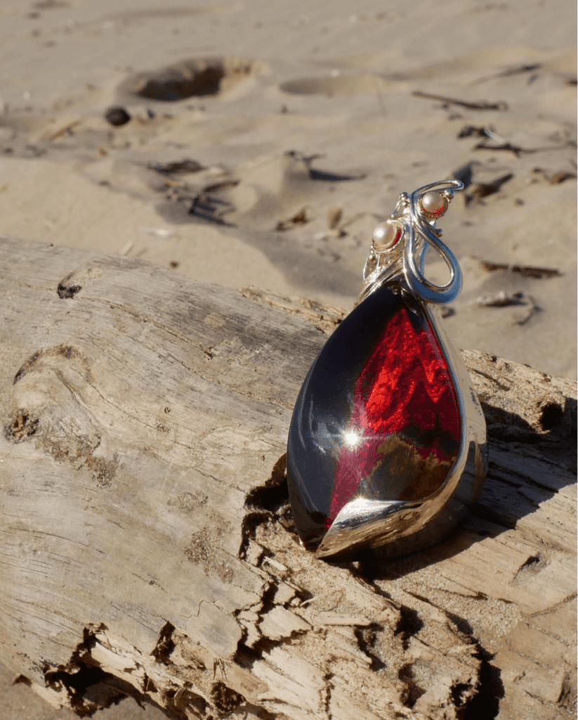 sapfire amber pendants